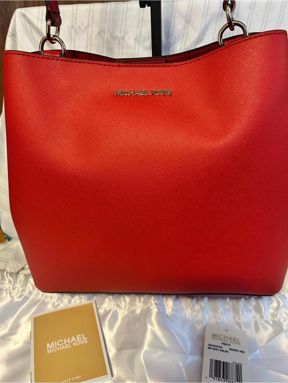 Michael Kors Red Saffiano Shoulder Tote NEW - Picture 2 of 10